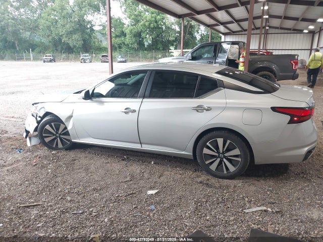 Nissan 2021 2021 1N4BL4DV4MN325830 Image 15