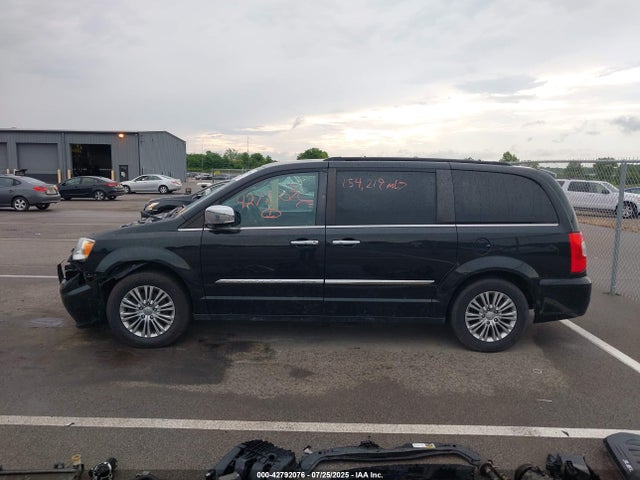 2C4RC1CG1GR150423 Chrysler Town and Country