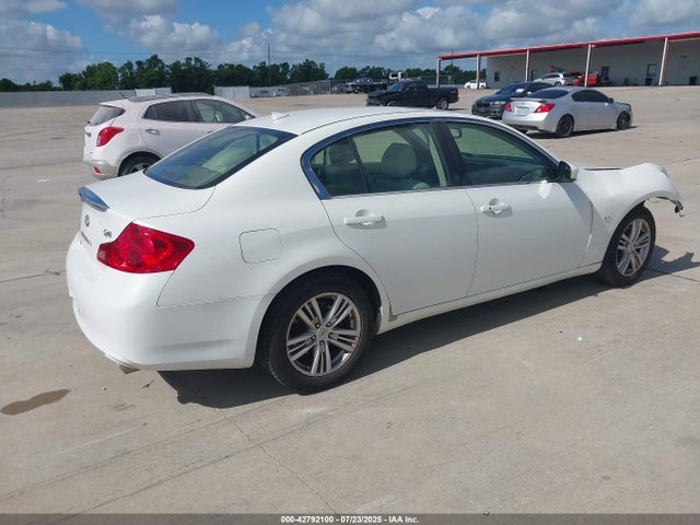 JN1CV6AR3FM524794 Infiniti 2015