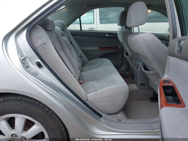 2004 TOYOTA CAMRY 4T1BE30K24U361494 Photo 7