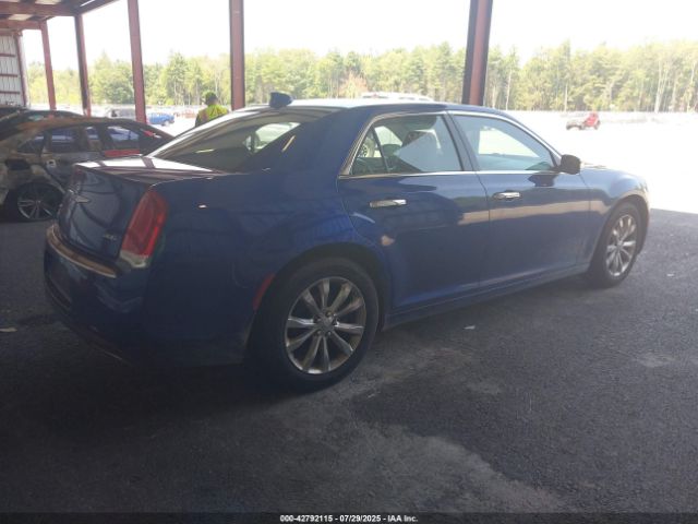 2018 CHRYSLER 300 2C3CCAKG3JH300086 Photo 3