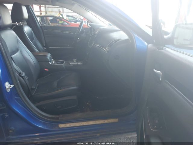 2018 CHRYSLER 300 2C3CCAKG3JH300086 Photo 4