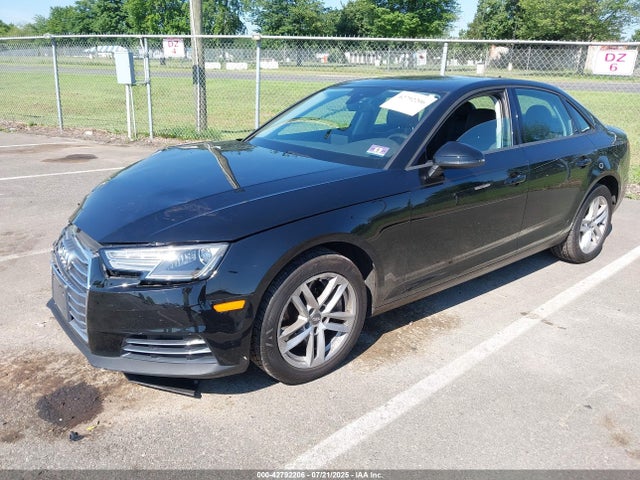 2017 AUDI A4 WAUANAF45HN030631 Photo 1