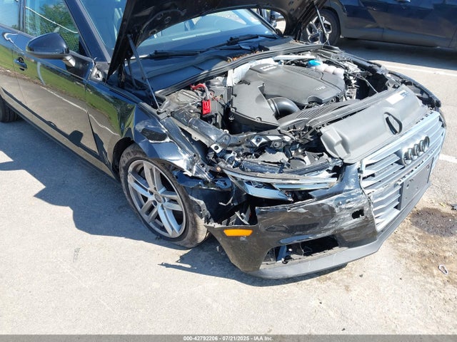 2017 AUDI A4 WAUANAF45HN030631 Photo 5