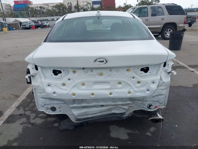 5XXGT4L3XHG166944 KIA g 2.4 dohc gdi