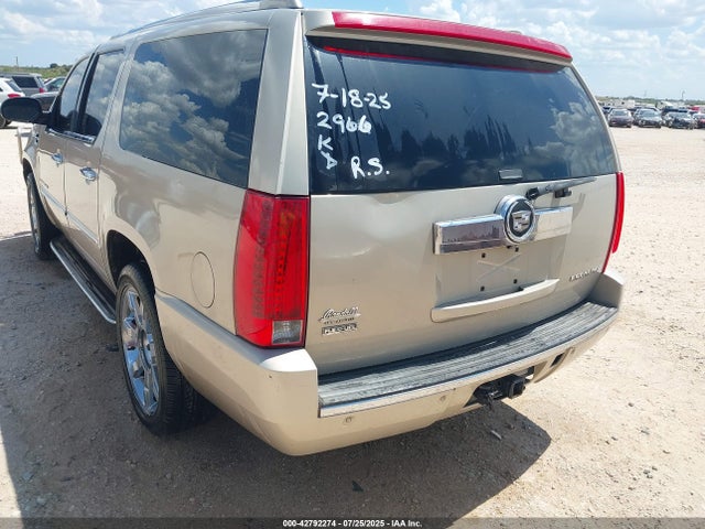 2011 CADILLAC ESCALADE ESV 1GYS3HEFXBR122966 Photo 5