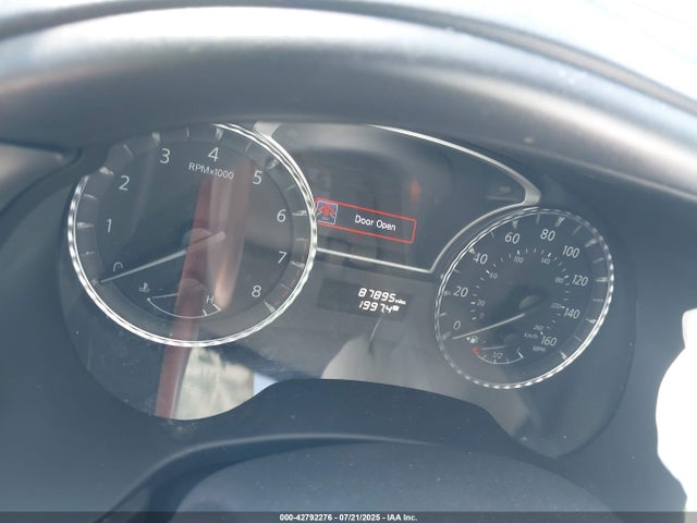 5N1DL0MM2HC559352 Infiniti 2017