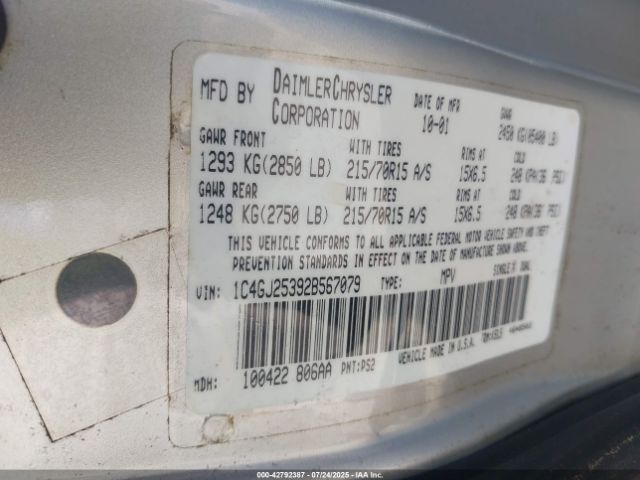 2002 CHRYSLER VOYAGER 1C4GJ25392B567079 Photo 8