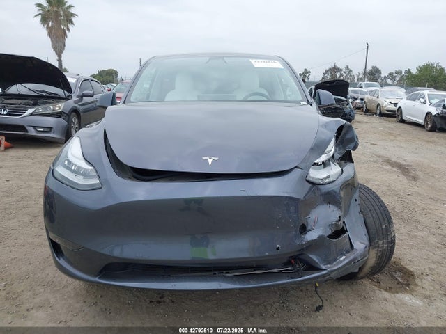 7SAYGAEE7NF406491 Tesla Model Y
