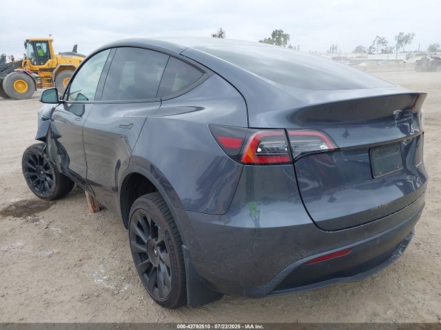 2022 TESLA MODEL Y 7SAYGAEE7NF406491 Photo 2