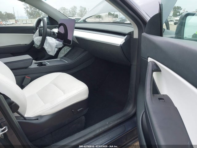 2022 TESLA MODEL Y 7SAYGAEE7NF406491 Photo 4