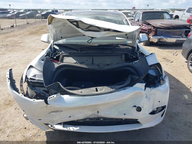 2022 TESLA MODEL Y 7SAYGDEEXNF353853 Photo 5