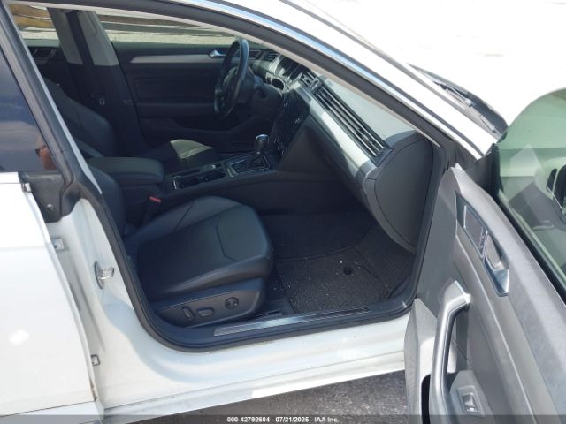 2019 VOLKSWAGEN ARTEON WVWBR7ANXKE008601 Photo 4