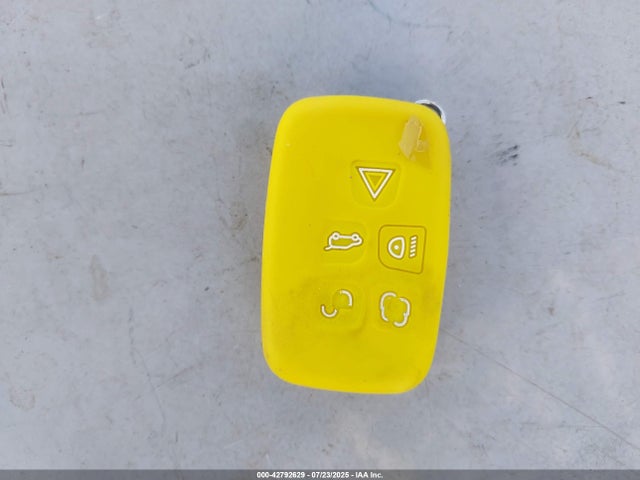 Land Rover aj126 2018 SALYB2RV1JA733346 Image 11