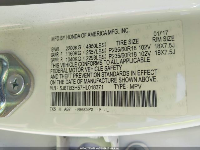 2017 ACURA RDX 5J8TB3H57HL018371 Photo 8