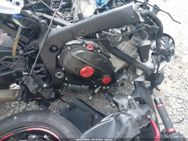 2020 SUZUKI GSX-R1000 JS1DM11BXL7100303 Photo 7