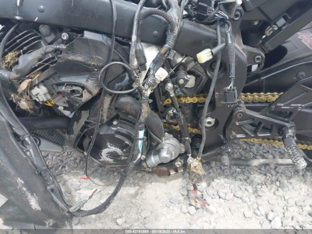 2020 SUZUKI GSX-R1000 JS1DM11BXL7100303 Photo 8