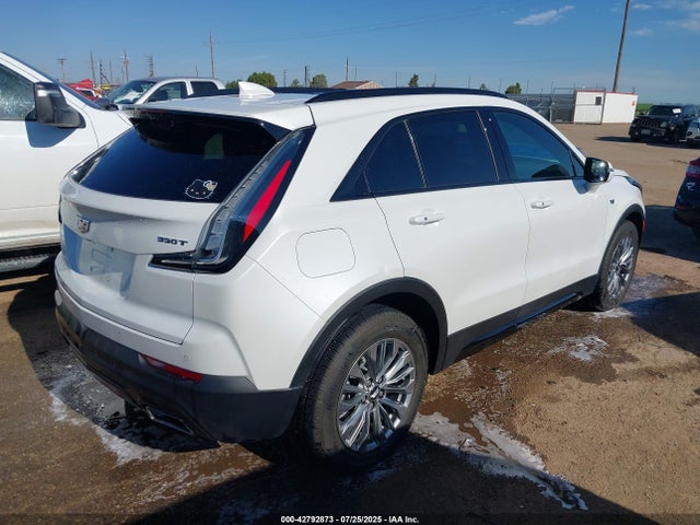 2023 CADILLAC XT4 1GYFZER48PF224475 Photo 3