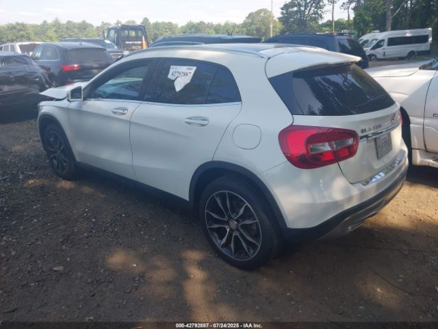 2017 MERCEDES-BENZ GLA 250 WDCTG4GB8HJ293766 Photo 2