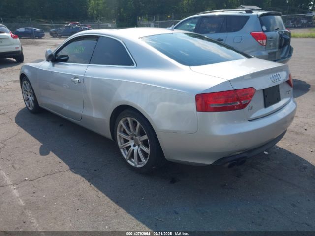 2011 AUDI A5 WAULFAFRXBA086774 Photo 2