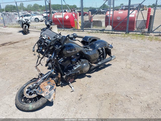 2019 HARLEY-DAVIDSON FLHXS 1HD1KRP19KB645236 Photo 1