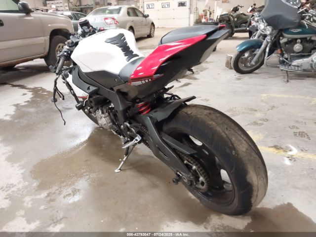 2016 YAMAHA YZFR1S JYARN42E3GA001247 Photo 2