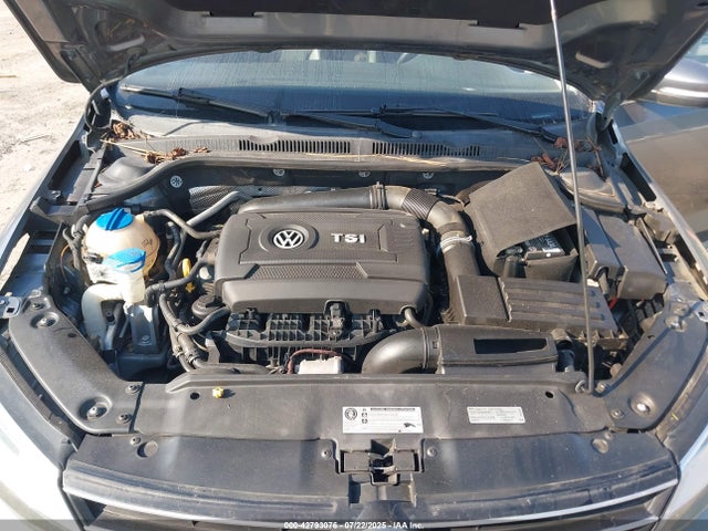 3VWD17AJ3FM229533 Volkswagen 1.8t