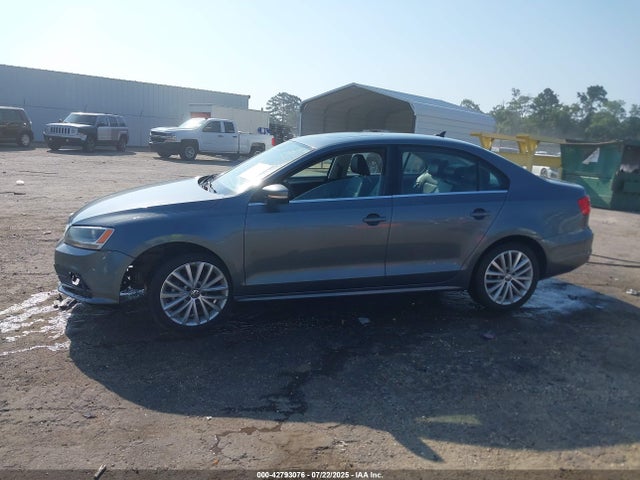 3VWD17AJ3FM229533 Volkswagen 1.8t