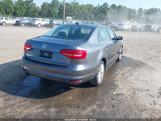 3VWD17AJ3FM229533 Volkswagen 1.8t