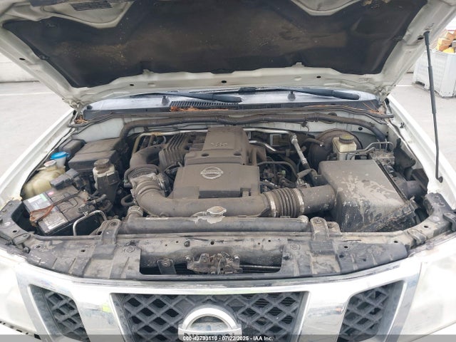 1N6AD0CWXGN757975 Nissan 2016