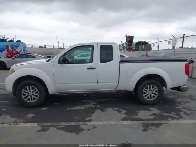 1N6AD0CWXGN757975 Nissan 2016