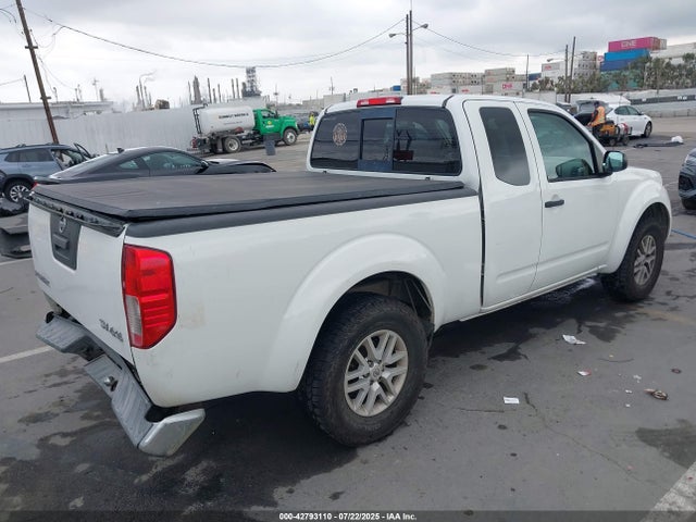 1N6AD0CWXGN757975 Nissan 2016