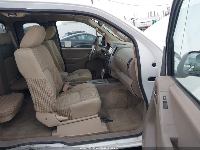 1N6AD0CWXGN757975 Nissan 2016