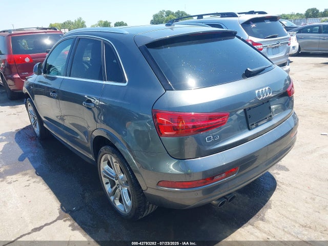 2018 AUDI Q3 WA1HCCFS9JR015446 Photo 2