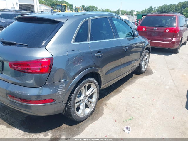 2018 AUDI Q3 WA1HCCFS9JR015446 Photo 3