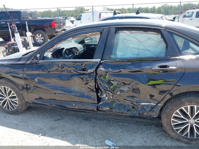 3VWC57BU0MM065518 Volkswagen tsi
