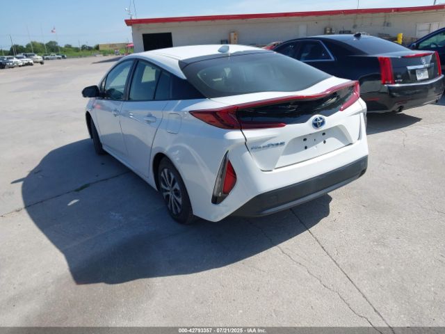 2021 TOYOTA PRIUS PRIME JTDKAMFP6M3176203 Photo 2