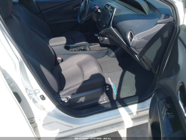2021 TOYOTA PRIUS PRIME JTDKAMFP6M3176203 Photo 4