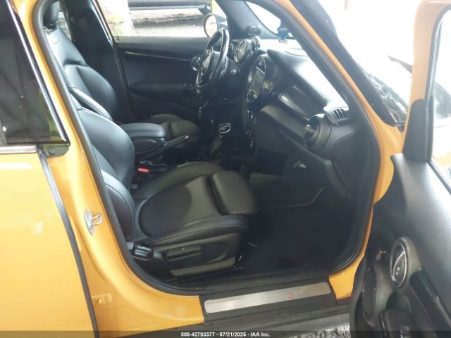 2018 MINI HARDTOP WMWXU3C54J2F51033 Photo 4