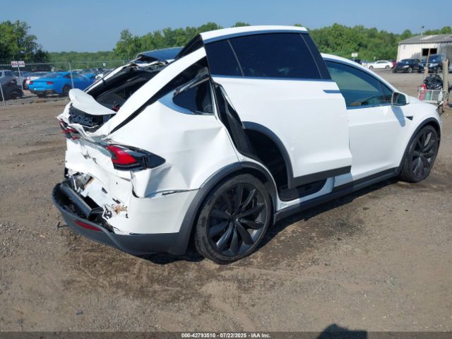 2020 TESLA MODEL X 5YJXCAE22LF294500 Photo 3