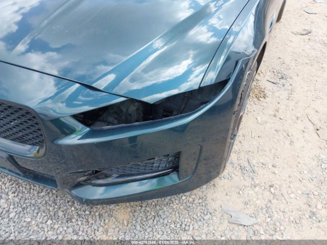 2017 JAGUAR XE SAJAL4BV4HA949540 Photo 5