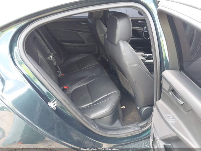 2017 JAGUAR XE SAJAL4BV4HA949540 Photo 7
