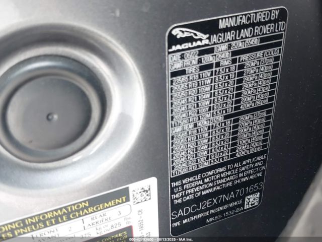 2022 JAGUAR F-PACE SADCJ2EX7NA701653 Photo 8
