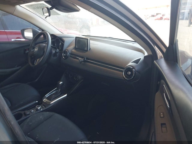 3MYDLBZV0GY117002 Scion p5v