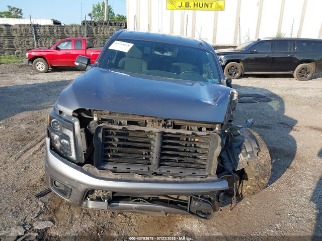 Nissan 2019 2019 1N6AA1E59KN508708 Image 12