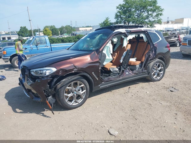 BMW X3 2020 5UXTY5C06L9D44335 Image 2