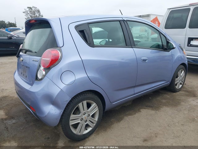 Chevrolet ll0 2014 KL8CD6S90EC487991 Image 4