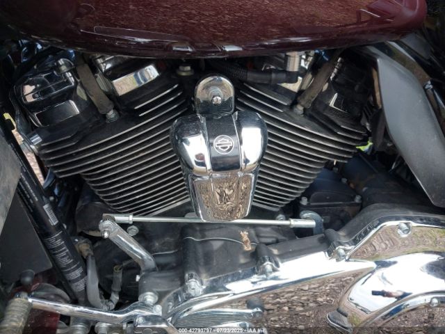 2021 HARLEY-DAVIDSON FLTRK 1HD1KZF11MB603440 Photo 8