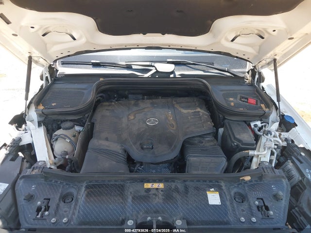 4JGFF5KE8MA306695 Mercedes-Benz m256