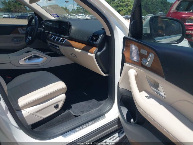 4JGFF5KE8MA306695 Mercedes-Benz m256